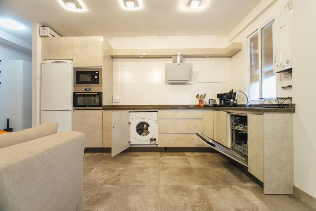 Wide And Diaphanous- 3Bd 2Bth- Alcazar Sevilha Exterior foto